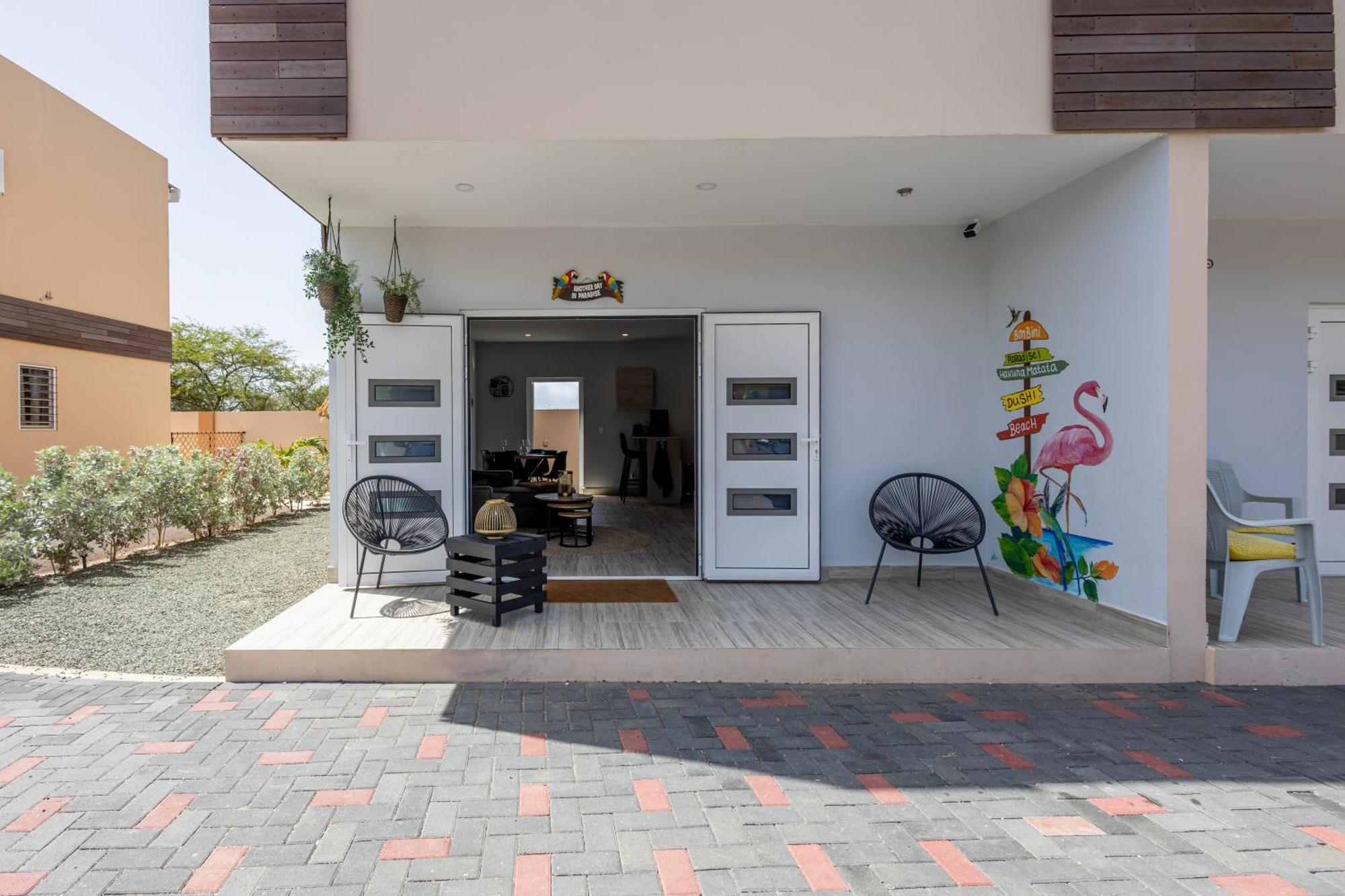 Av Curacao - Centrally Located Spacious Apartment วิลเลมสตัด ภายนอก รูปภาพ